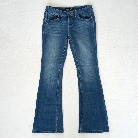 Great Flare Leg Boot Cut Low Rise Jeans Vanilla Star Size 12 (Juniors) - Picture 1 of 12